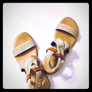 XOXO Gold Sandals